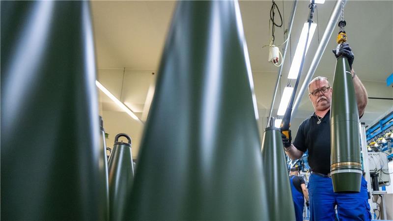 In dem neuen Munitionswerk sollen 350 Arbeitsplätze entstehen. (Archivbild)
