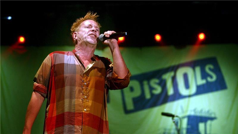 In den 90er und 2000er Jahren ging John Lydon alias Johnny Rotten wieder mit den Sex Pistols auf Tour. Inzwischen sind sie ohne ihn unterwegs. (Archivbild)