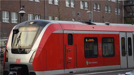 In den Abendstunden wird der S-Bahn-Verkehr zwischen Stade und Neugraben eingestellt.