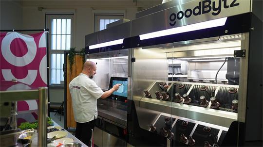 In den GoodBytz-Küchensystemen gibt es mehrere Kochfelder. (Archivbild)