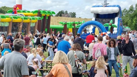 In den Sommerferien folgt in Drochtersen traditionell ein Kinderfest auf das nächste.