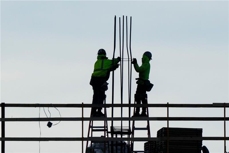 US-Arbeitsmarkt zeigt sich überraschend sich stark In den USA hat sich die Arbeitslosigkeit im September nicht verändert.