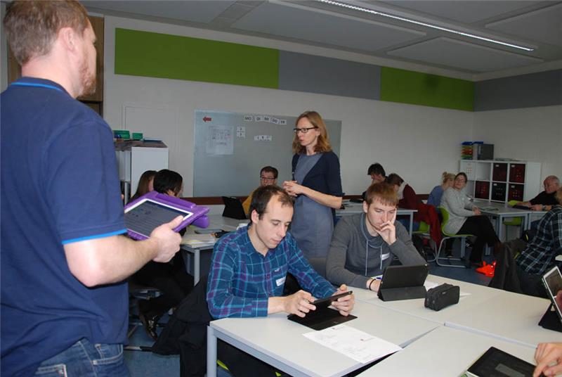 In den Workshops lernen die Lehrer neue Methoden für den digitalen Unterricht kennen. Foto: Felsch