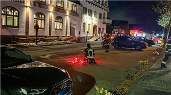 In den frühen Morgenstunden am Ostermontag mussten Feuerwehr, Polizei und DLRG in Borstel ausrücken.