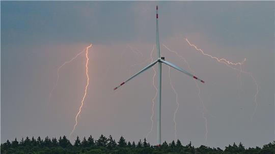 In den kommenden Tagen werden Gewitter über Norddeutschland erwartet. (Symbolbild)