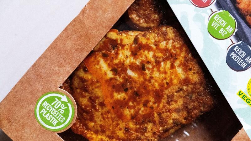 Upcycling vs. Greenwashing - Werben mit Nachhaltigkeit In den vergangenen Jahren seien vermehrt Begriffe wie „biobasiert“, „recycelbar“ und „klimaneutral“ auf Produkte gedruckt worden, sagt Professor Mario Schmidt.