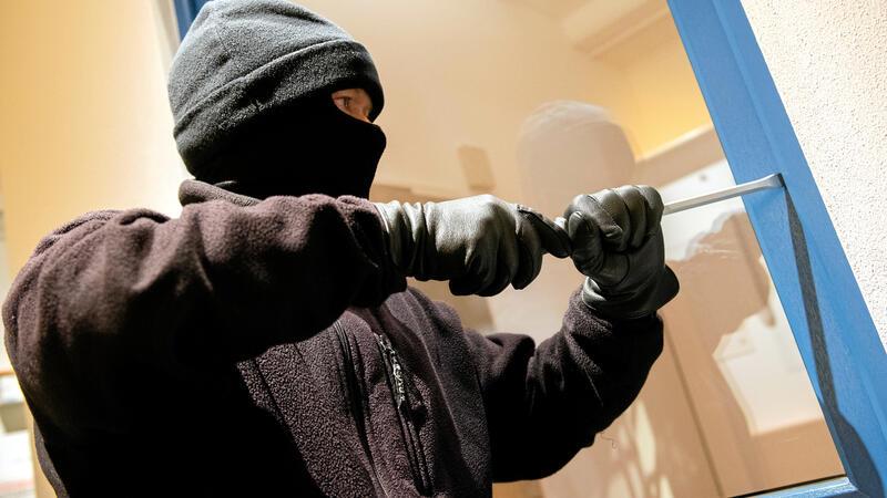 Einbruchserie in Buxtehude: Diebe plündern Geschäfte in der Innenstadt In den vergangenen Tagen wurde in Buxtehude vermehrt in Geschäfte eingebrochen. (Symbolbild).