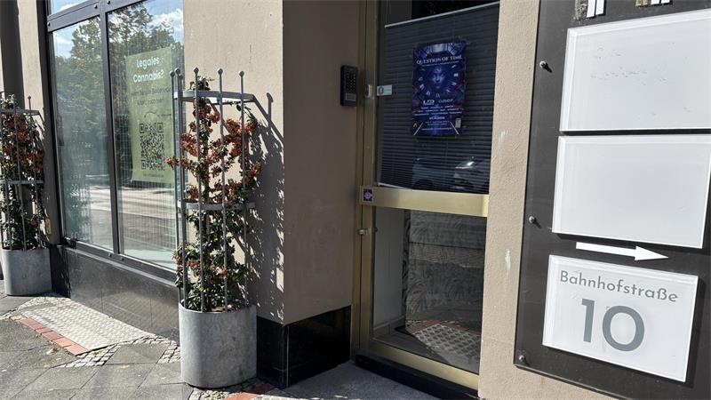 Das ist los in der Stader City: Neue Kneipe und Cannabis-Handel In der Bahnhofstraße in Stade gibt es jetzt auch einen Cannabis Social Club.