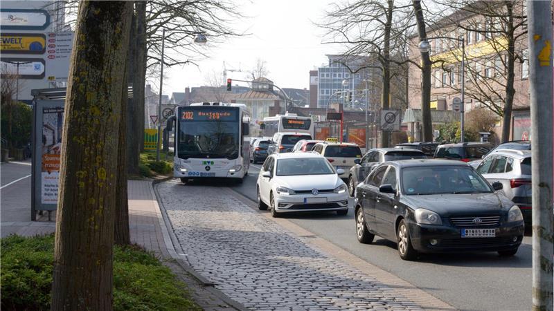 In der Bahnhofstraße sind täglich 4000 bis 5000 Autos und 2000 Radfahrer unterwegs.