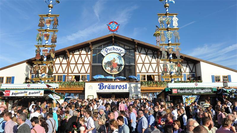 Hunderte Frauen feiern lesbisches Wiesn-Event In der Bräurosl finden die queeren Partys statt.
