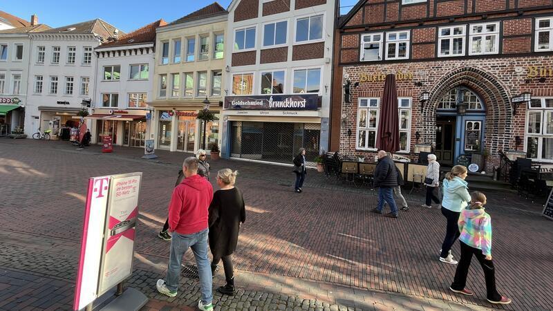 Revolution im Kfz-Handel verändert jetzt die Buxtehuder Altstadt In der Buxtehuder Altstadt bei Brunckhorst soll 2024 ein VW City Store eröffnet werden.