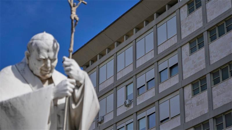 Papst wird wegen „Knotens in der Lunge“ operiert In der Gemelli-Klinik in Rom werden die Päpste traditionell behandelt.