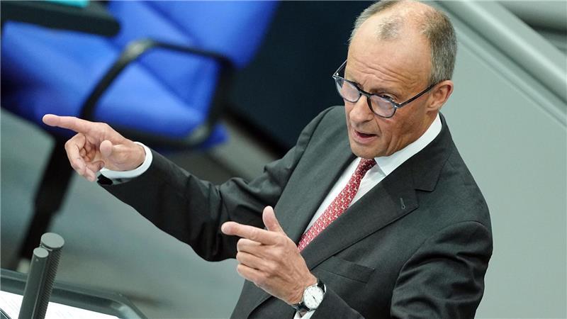 In der Generaldebatte des Bundestags stimmt Merz die Bürger auf den „Herbst der Reformen“ ein.