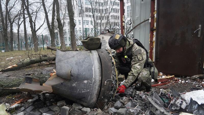 In der Großstadt Charkiw wurden schwere russische Raketenangriffe gemeldet.