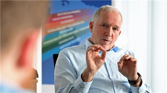 „In der Grundschule können beispielsweise die Werte einer demokratischen Gesellschaft vermittelt werden“, sagt Niedersachsens Verfassungsschutzpräsident Dirk Pejril. (Archivbild)