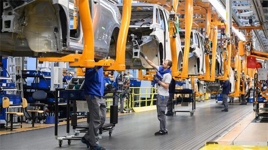 In der Industrie wird der Jobabbau nicht mehr so stark vorangetrieben wie zuletzt. (Archivbild)