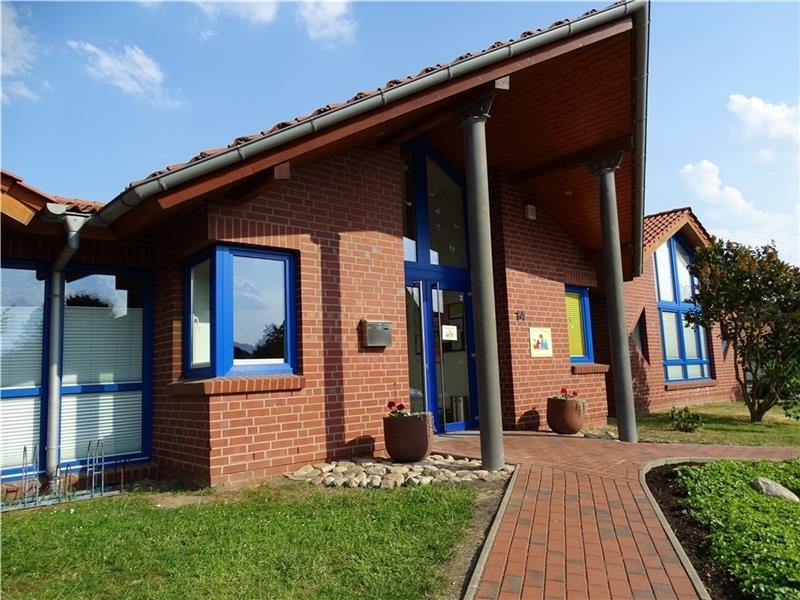 In der Kita Beckdorf soll nach der Aufregung um eine ehemalige Mitarbeiterin und kürzere Betreuungszeiten wieder Ruhe einkehren. Fotos: Lepél