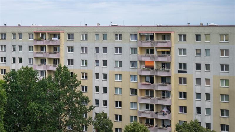 In der Marchwitzastraße steht der erste Plattenbau des Bezirks.
