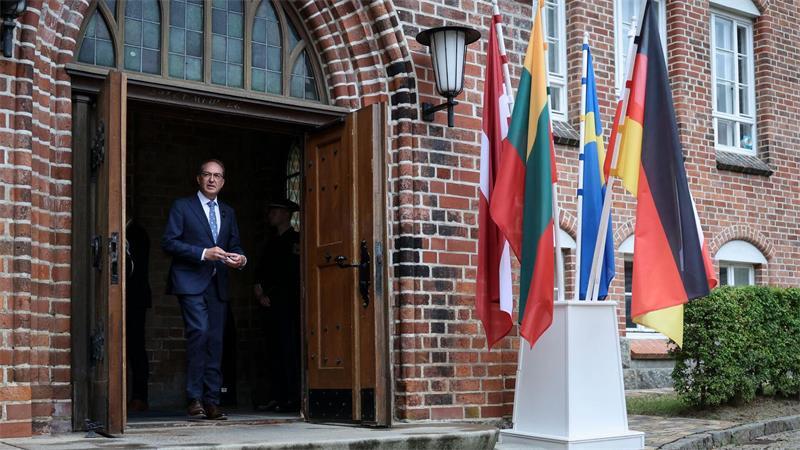Dobrindt: Reaktions-Taskforce für Ostseeraum In der Marineschule in Flensburg-Mürwik sprechen Vertreter der Innenministerien der Ostsee-Anrainer.