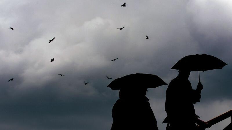 In der Mitte Deutschlands müssen sich die Menschen auf Regen einstellen.