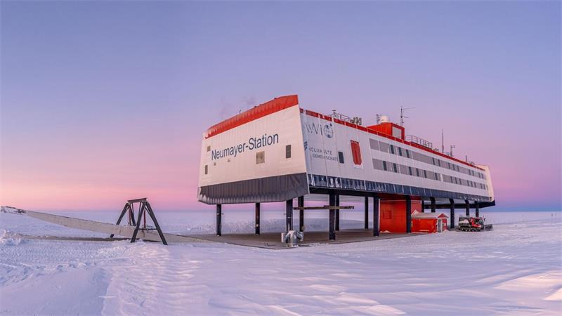 Von Hannover in die Antarktis - Arzt lebt seinen Traum In der Neumayer-Station III in der Antarktis lebt zurzeit das 46. Überwinterungsteam. (Archivbild)