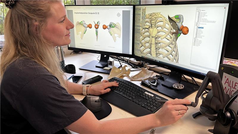 Implantcast aus Buxtehude: Knochenarbeit im Wettlauf gegen die Zeit In der Produktion von Implantcast in Buxtehude.