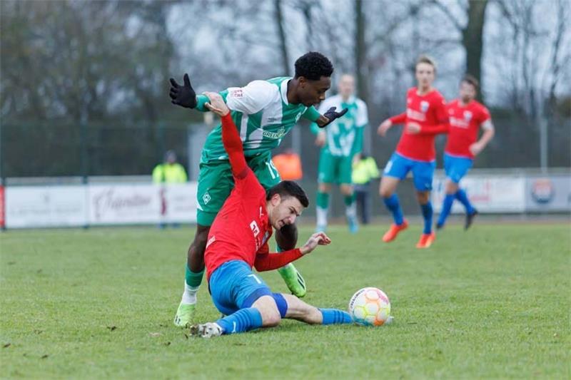 In der Rückrunde gab es zwischen Werder Bremen II und der SV D/A ein 2:2. Foto: Struwe