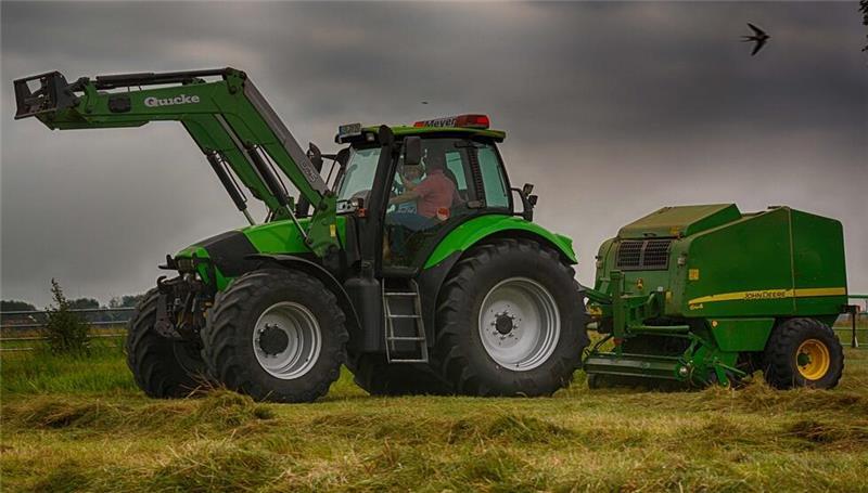 Versuchter Traktor-Diebstahl in Brest stellt die Polizei vor ein Rätsel In der Samtgemeinde Harsefeld haben Diebe versucht, zwei Trecker zu stehlen (Symbolbild).