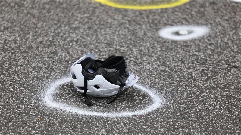 In der Samtgemeinde Sittensen (Kreis Rotenburg) wurde ein Fahrradfahrer von einem Frontlader erfasst (Symbolbild).