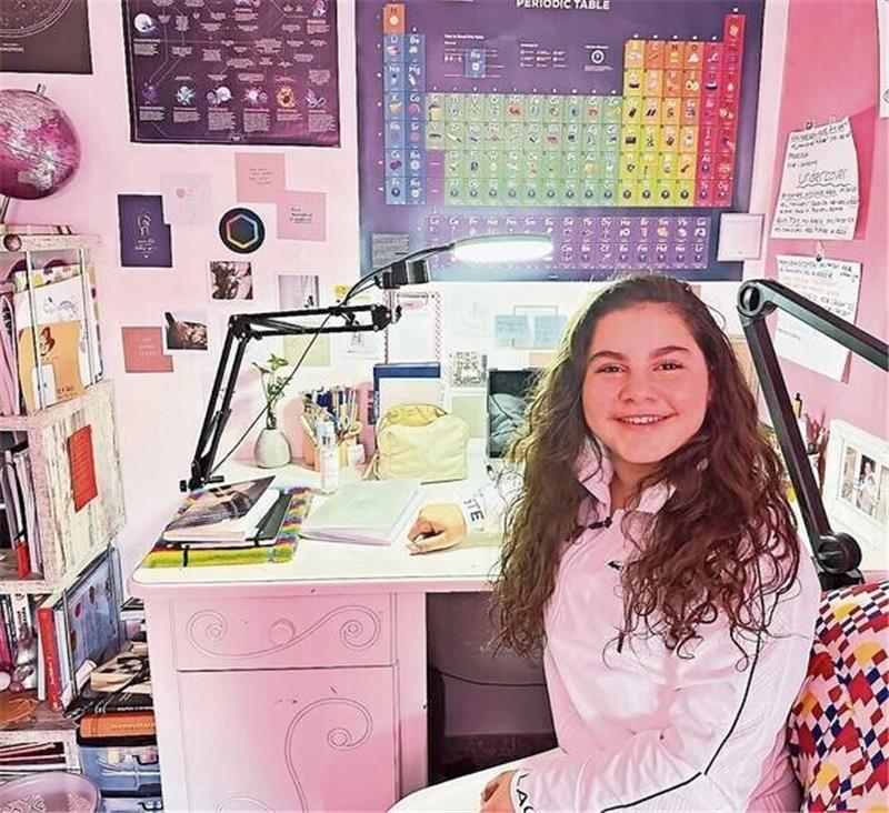 Wunderkind Adela (13) studiert Mathematik In der Schule langweilt sich Adela meistens. Foto: Sadika Poteri
