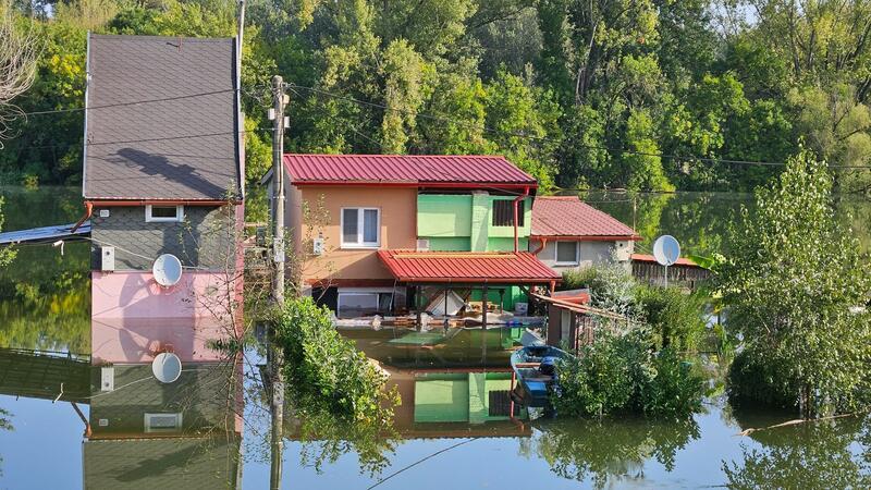Pegelstände an Elbe steigen In der Slowakei ist das Hochwasser noch nicht überstanden.