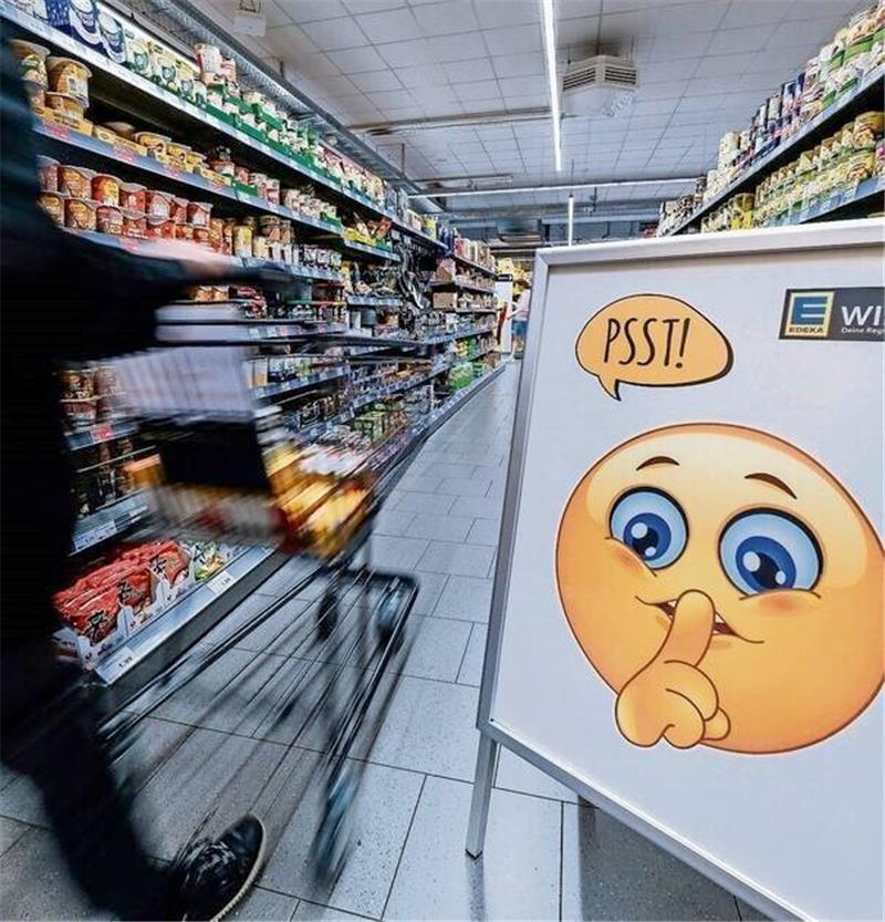 Warum in diesem Edeka absolute Stille herrscht In der „Stille Stunde“ können Kunden, die unter Autismus leiden, eine Angststörung oder ADHS haben oder hochsensibel sind, reizarm einkaufen. Foto: Schulze/epd