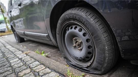 In der Vergangenheit kam es immer wieder zu mutwilligen Zerstörungen von Reifen in Bremen. (Archivbild)