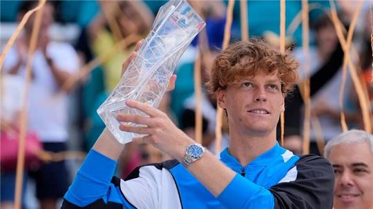 In der Weltrangliste steht Sinner als erster Tennis-Profi aus Italien auf Rang zwei.