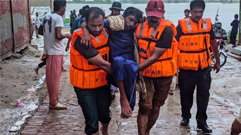 Fluten in Pakistan: 800 Tote und Zehntausende evakuiert In der bevölkerungsreichsten Provinz Punjab mussten Zehntausende Menschen ihre Dörfer verlassen. (Foto Handout)