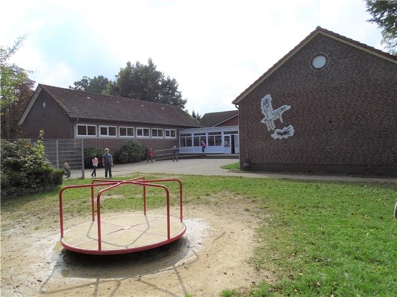 In die Jahre gekommen und zu klein : die Grundschule Wiegersen. Foto Lepél
