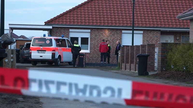 Vier Tote in Scheeßel: Auch dreijähriges Kind erschossen – Haftbefehl erlassen In diesem Einfamilienhaus wurden zwei Tote gefunden.