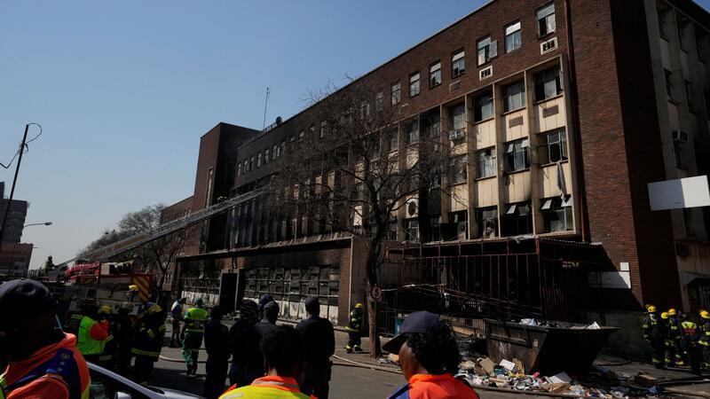 Nach Feuer mit 76 Toten: Verdächtiger gefasst In diesem Gebäude in Johannesburg starben bei einem Großbrand vor rund fünf Monaten 76 Menschen.