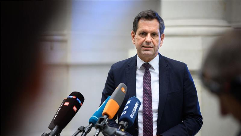 In diesem Jahr müsse die Wirtschaft wieder ins Zentrum politischer Debatten rücken, fordert Ministerpräsident Lies. (Archivbild)