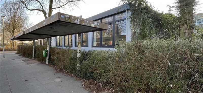 Buxtehuder Schulleiter schlagen Alarm - Neue Pläne für Haupt- und Realschule In diesen Containern werden seit einem Jahrzehnt Schüler unterrichtet.