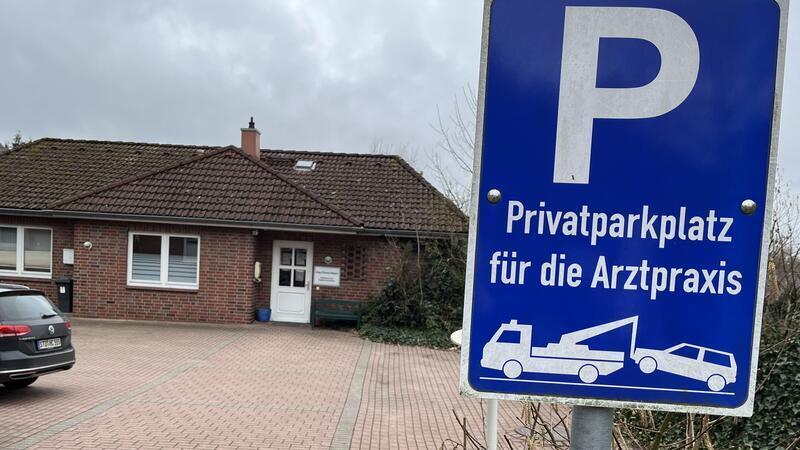 In dieser Hausarztpraxis in Hedendorf werden ab sofort keine Patienten mehr versorgt.