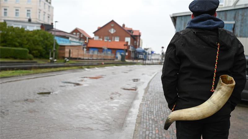„Klaasohm“-Nacht auf Borkum: Polizei zieht Bilanz In einem Beitrag des ARD-Magazins „Panorama“ berichten Borkumerinnen und Borkumer anonym von aggressiven Übergriffen.