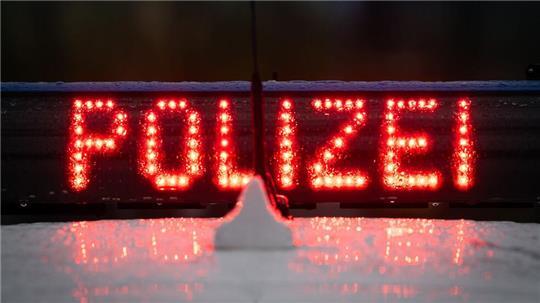 In einem Essener Krankenhaus wurden Mitarbeiter von Besuchern angegriffen und verletzt. Die Polizei griff ein. (Symbolbild)