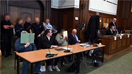 In einem Prozess gegen die Betreiber einer Plattform für Kinderpornografie sind die Urteile gesprochen worden (Archivbild).