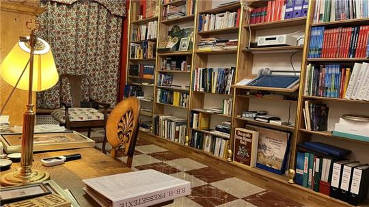 In einem kleinen Privatarchiv bewahrt die Familie das Werk der Autorin auf. Ihr literarischer Nachlass wurde an die Universitätsbibliothek Braunschweig gespendet.