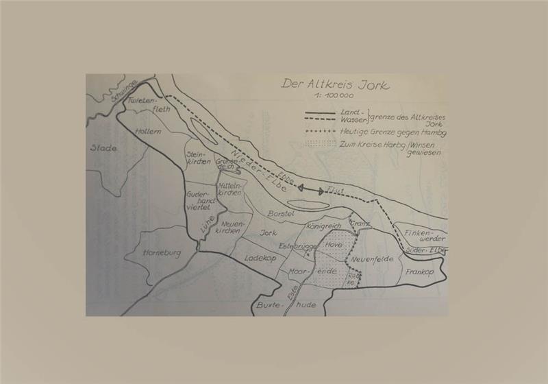 In einer Denkschrift von 1949 wird die Schaffung eines Landkreises Jork gefordert, inklusive der 1937 an Hamburg gegangenen Gemeinden.