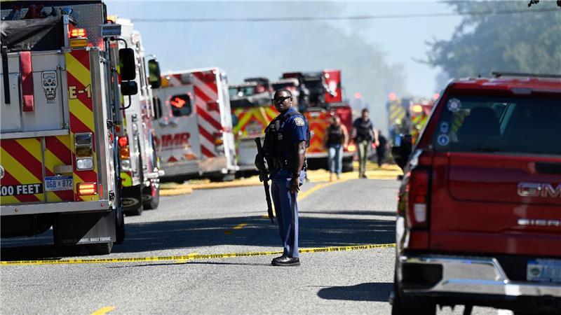 In einer Kirche in den USA gab es Schüsse und einen Brand - mehrere Menschen sind gestorben. 