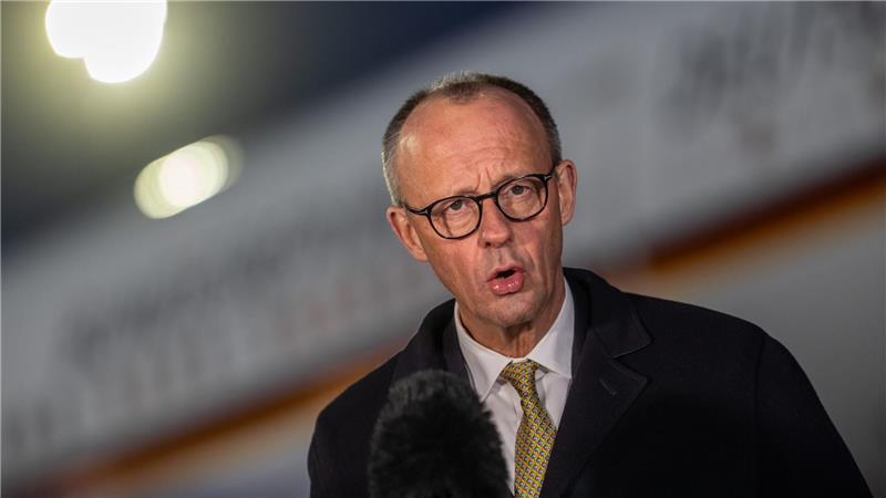 In einer Stellungnahme kurz vor seinem Abflug gab er eine chinesische Weisheit als Motto seiner Reise aus.