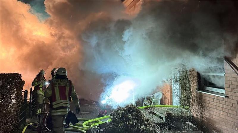 In einer Wohnung im Stader Sprehenweg brannte es in allen Stockwerken.