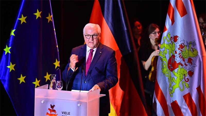In einer eindringlichen Rede hat Bundespräsident Frank-Walter Steinmeier für die Demokratie, Mut und Hoffnung geworben.
